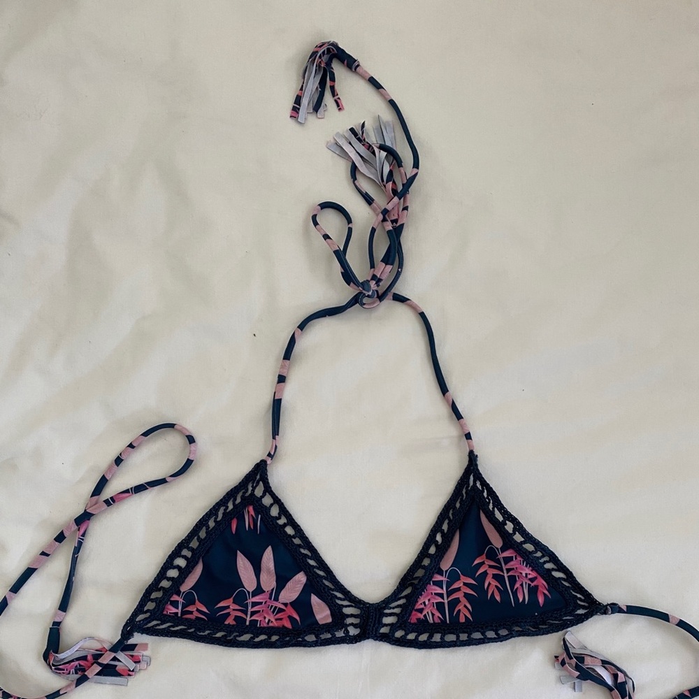 Acacia Top